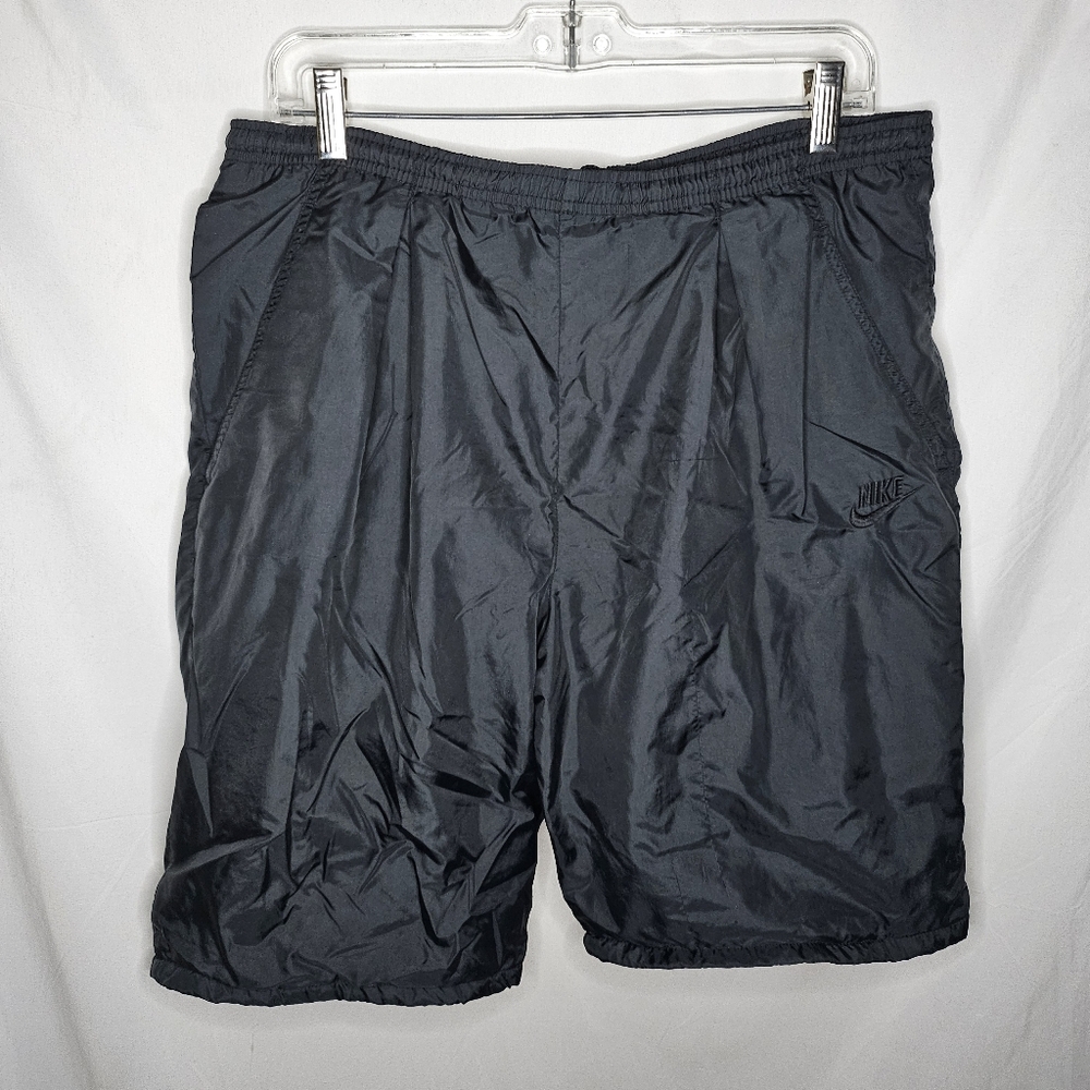 Men Vintage VTG Nike 90s Retro Black Drawstring Shorts Pockets Gray Silver Tag M